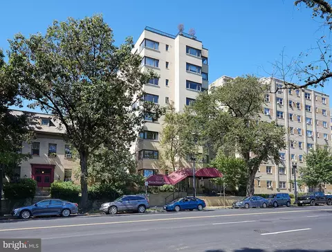 2720 Wisconsin Ave NW #704, Washington, DC 20007