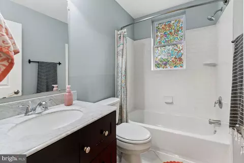 2 17th St SE #104, Washington, DC 20003 photo 11