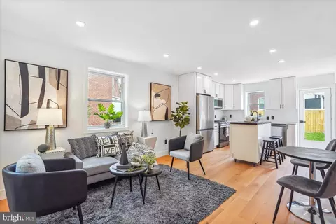 356 Burbank St SE, Washington, DC 20019