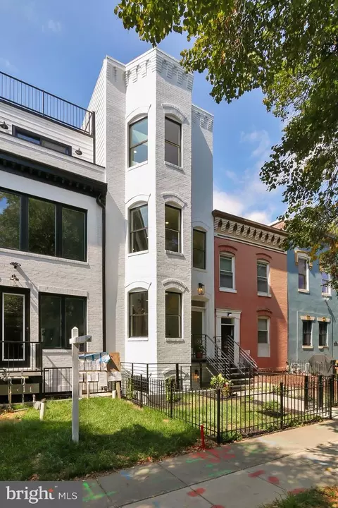 1034 5th St NE #2, Washington, DC 20002