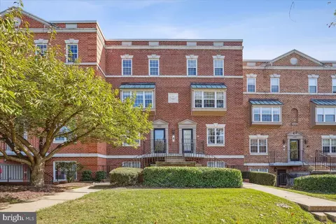 3823 Porter St NW #301, Washington, DC 20016