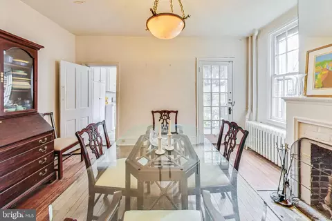 2809 O St NW, Washington, DC 20007 photo 8