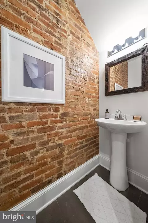 134 11th St NE, Washington, DC 20002 photo 11