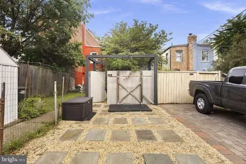 1113 C St NE, Washington, DC 20002 photo 8