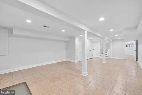 325 K St NE, Washington, DC 20002 photo 31