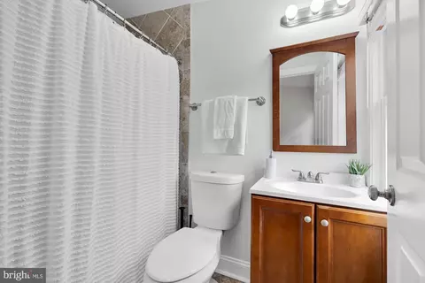 325 K St NE, Washington, DC 20002 photo 27