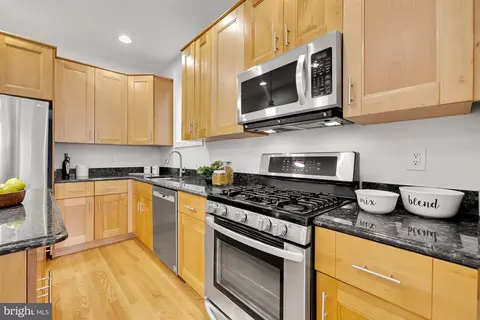 325 K St NE, Washington, DC 20002 photo 10