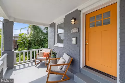 906 Division Ave NE, Washington, DC 20019