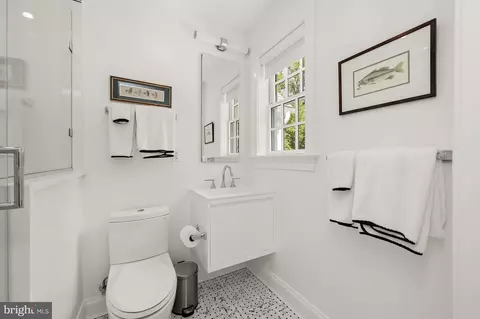 1816 45th St NW, Washington, DC 20007 photo 32