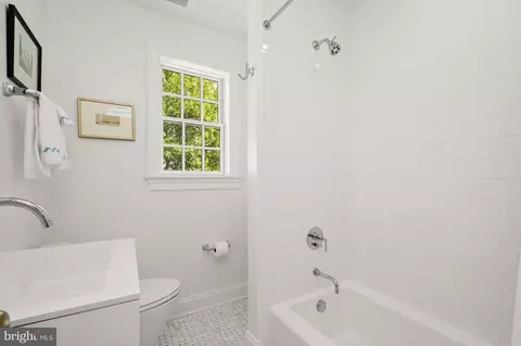 1816 45th St NW, Washington, DC 20007 photo 36