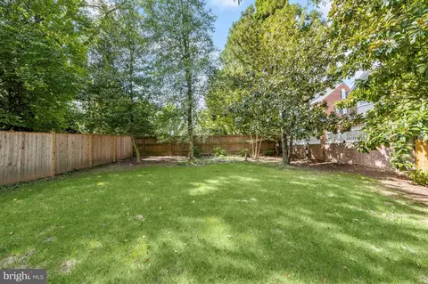 1816 45th St NW, Washington, DC 20007 photo 4