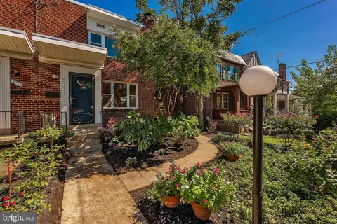 5717 6th St NW, Washington, DC 20011