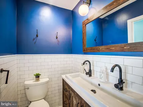 1341 Emerald St NE, Washington, DC 20002 photo 27