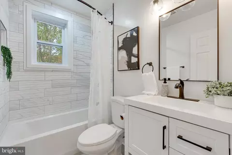 69 55th St SE, Washington, DC 20019 photo 12