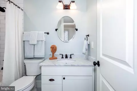 1620 A St SE #2, Washington, DC 20003 photo 11
