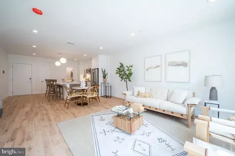 2217 40th Pl NW #11, Washington, DC 20007 photo 3
