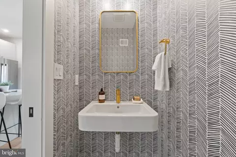 406 13th St NE, Washington, DC 20002 photo 12