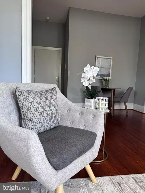 7 Logan Cir NW #34, Washington, DC 20005 photo 11