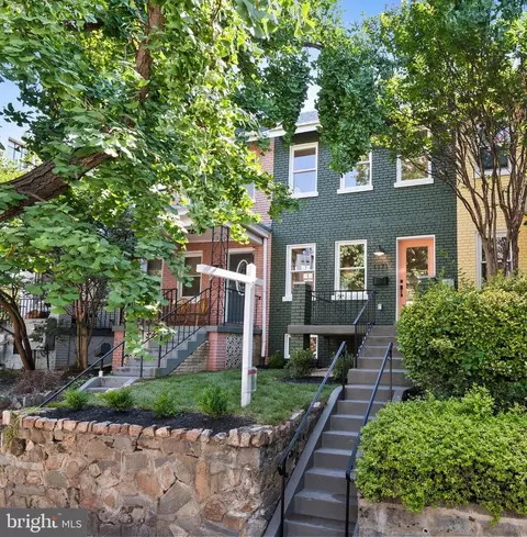 1171 Abbey Pl NE, Washington, DC 20002