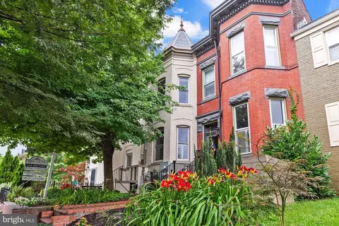 502 12th St NE, Washington, DC 20002