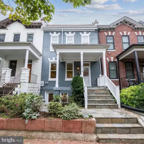 616 6th St NE, Washington, DC 20002
