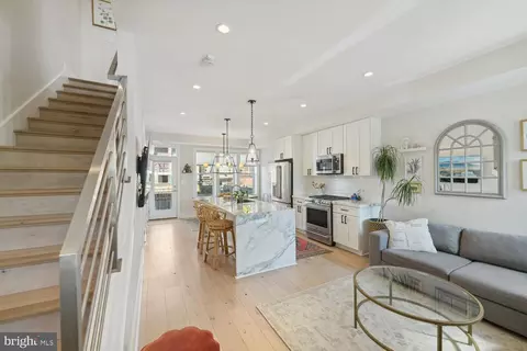 162 U St NE, Washington, DC 20002 photo 4
