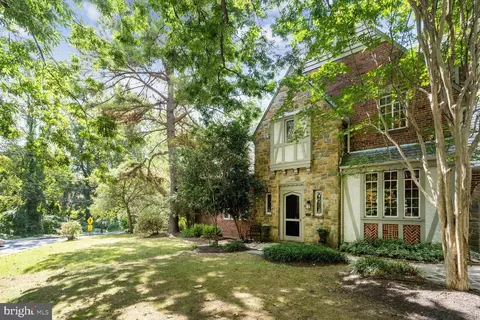 1800 Birch Dr NW, Washington, DC 20012