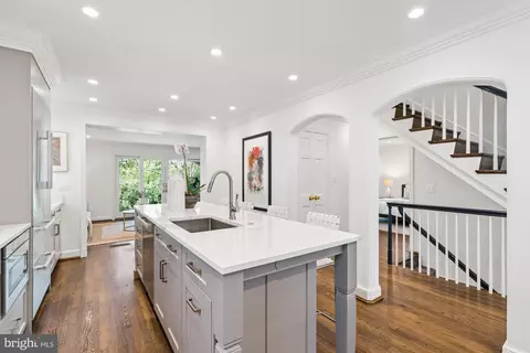 2236 49th St NW, Washington, DC 20007 photo 13