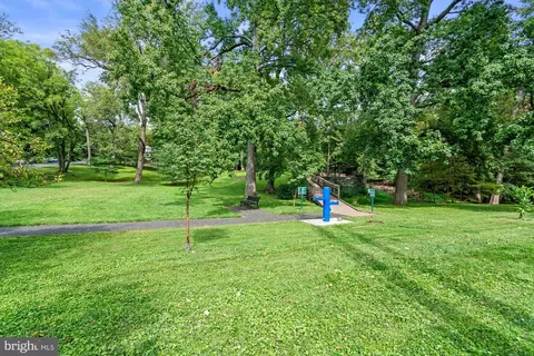 2236 49th St NW, Washington, DC 20007 photo 49