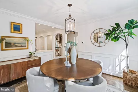 2236 49th St NW, Washington, DC 20007 photo 8