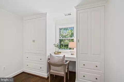 2236 49th St NW, Washington, DC 20007 photo 17