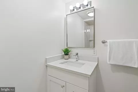 2236 49th St NW, Washington, DC 20007 photo 31