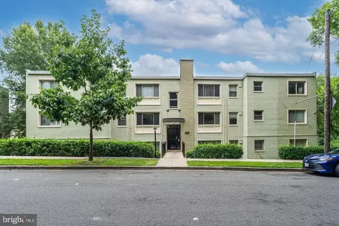2850 Hartford St SE #102, Washington, DC 20020