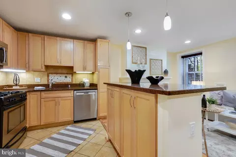 15 6th St NE, Washington, DC 20002 photo 43