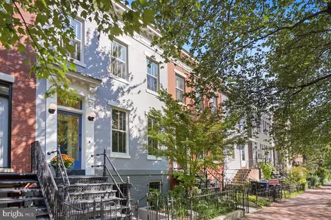 15 6th St NE, Washington, DC 20002 photo 2
