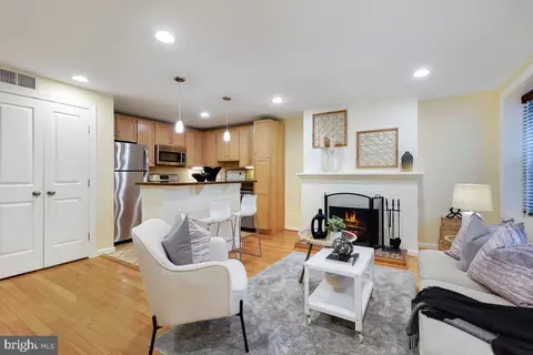 15 6th St NE, Washington, DC 20002 photo 38