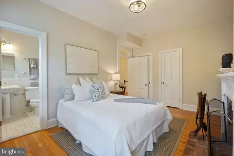 15 6th St NE, Washington, DC 20002 photo 22