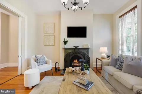 15 6th St NE, Washington, DC 20002 photo 8