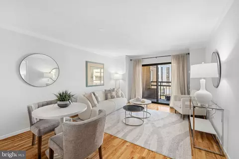 2111 Wisconsin Ave NW #602, Washington, DC 20007