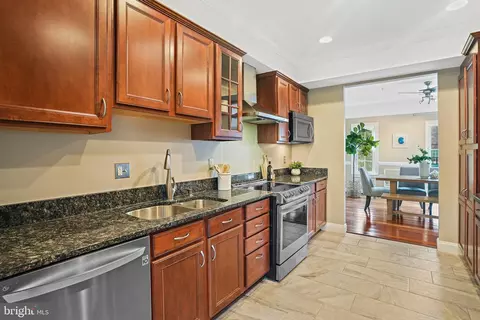 1704 E Street St NE #4, Washington, DC 20002 photo 11