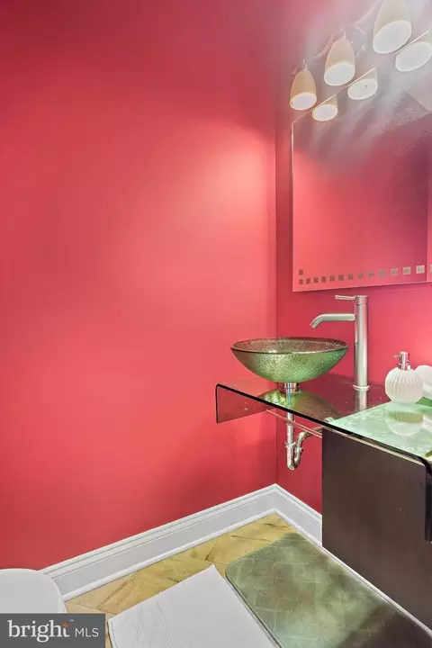 1704 E Street St NE #4, Washington, DC 20002 photo 21