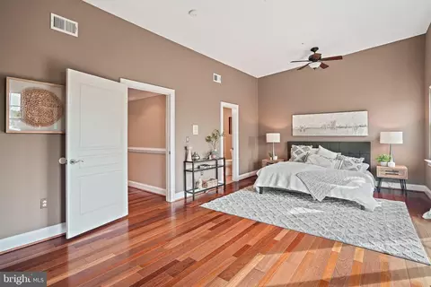 1704 E Street St NE #4, Washington, DC 20002 photo 32