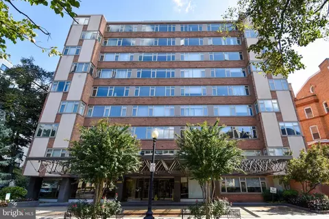 1545 18th St NW #807, Washington, DC 20036
