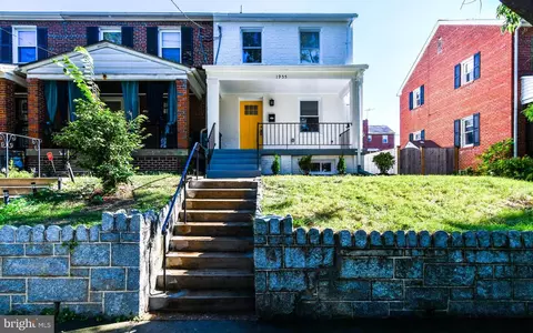 1955 S S St SE, Washington, DC 20020