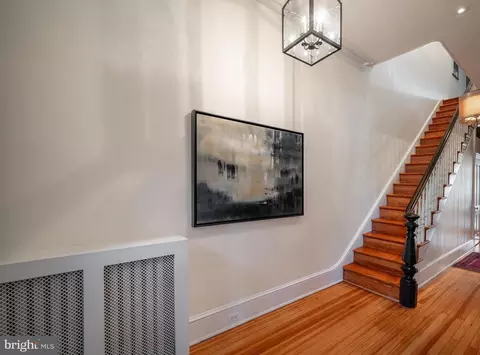 707 E Capitol St SE, Washington, DC 20003 photo 3