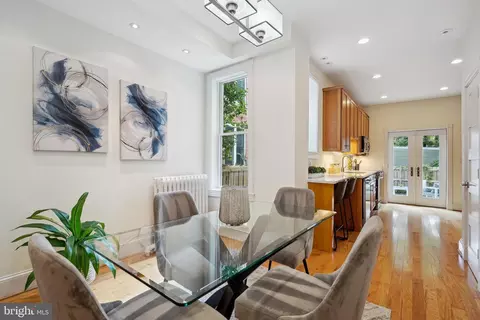 921 E Street St SE, Washington, DC 20003 photo 6