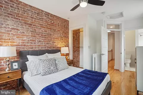 921 E Street St SE, Washington, DC 20003 photo 12