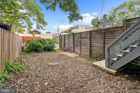 1221 D St NE, Washington, DC 20002 photo 31
