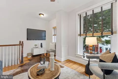 1221 D St NE, Washington, DC 20002 photo 6