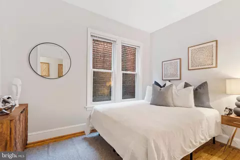 1221 D St NE, Washington, DC 20002 photo 9